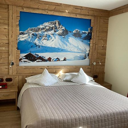 Berg Hotel Latemar Spitze Виго ди Фаса Екстериор снимка