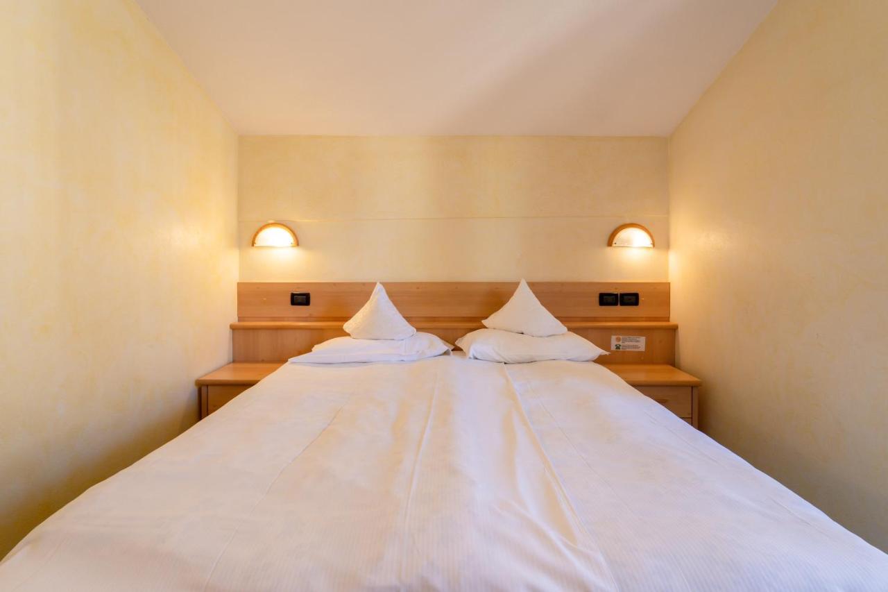 Berg Hotel Latemar Spitze Виго ди Фаса Екстериор снимка