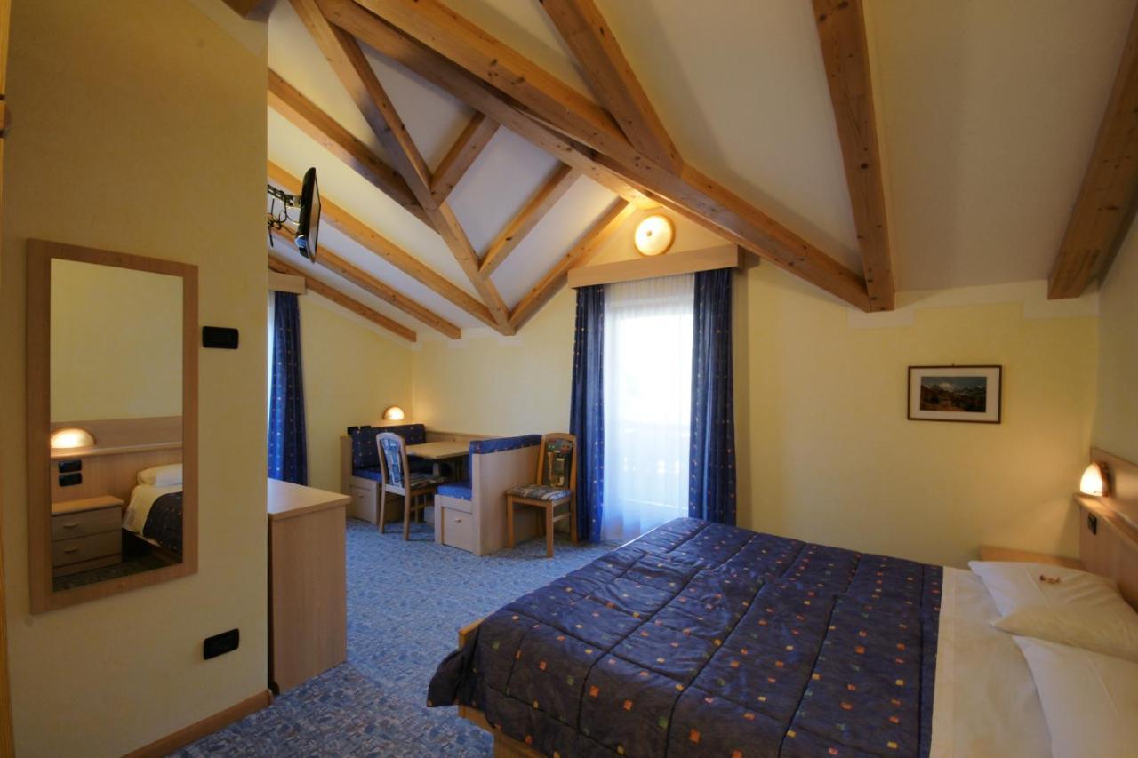 Berg Hotel Latemar Spitze Виго ди Фаса Екстериор снимка