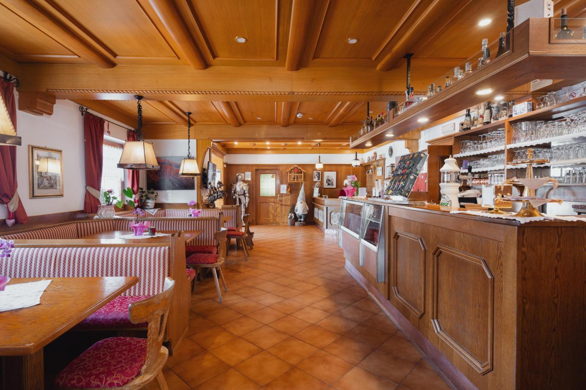 Berg Hotel Latemar Spitze Виго ди Фаса Екстериор снимка