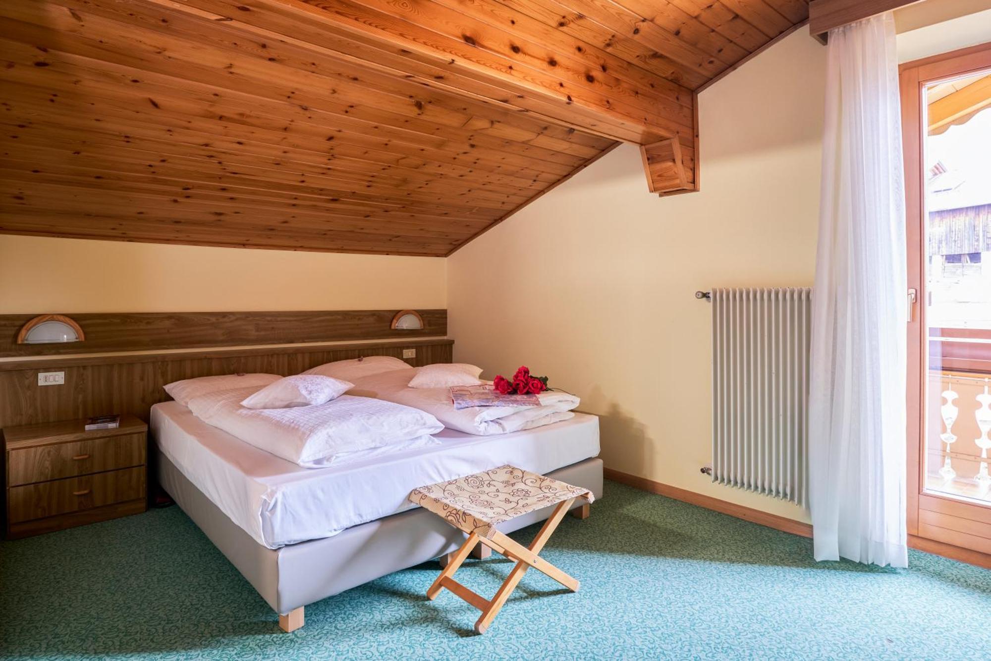 Berg Hotel Latemar Spitze Виго ди Фаса Екстериор снимка