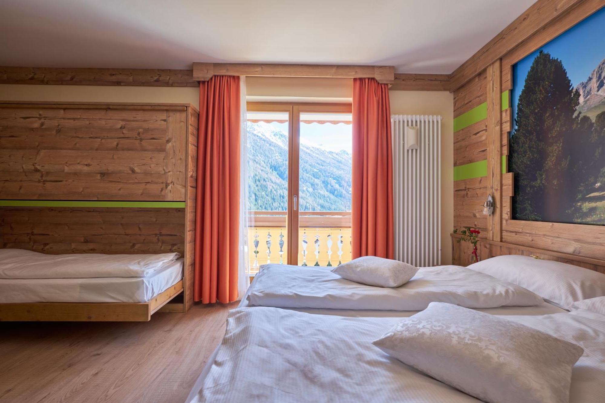 Berg Hotel Latemar Spitze Виго ди Фаса Екстериор снимка
