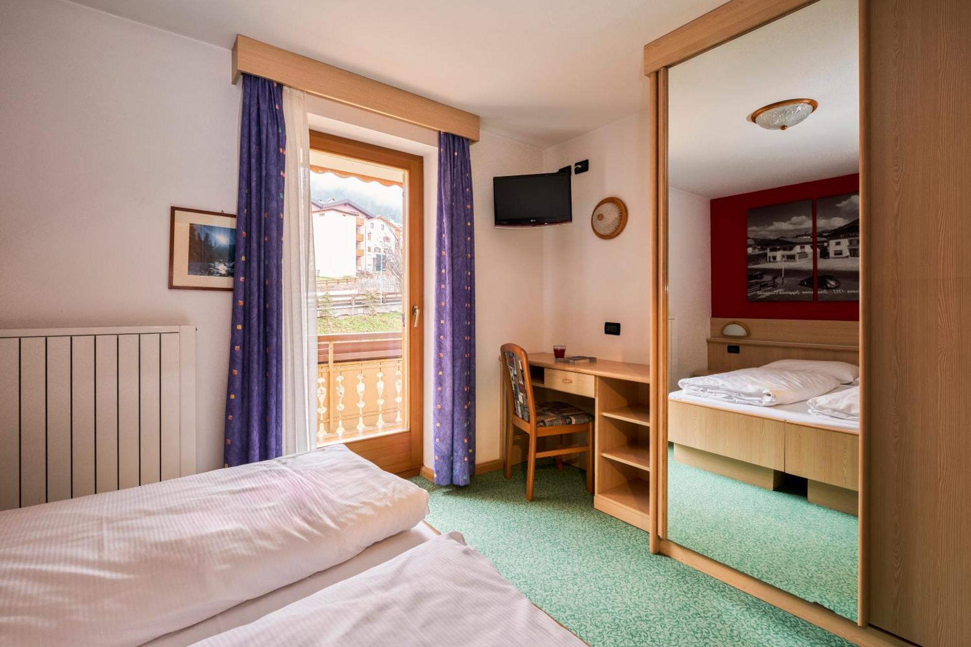 Berg Hotel Latemar Spitze Виго ди Фаса Екстериор снимка
