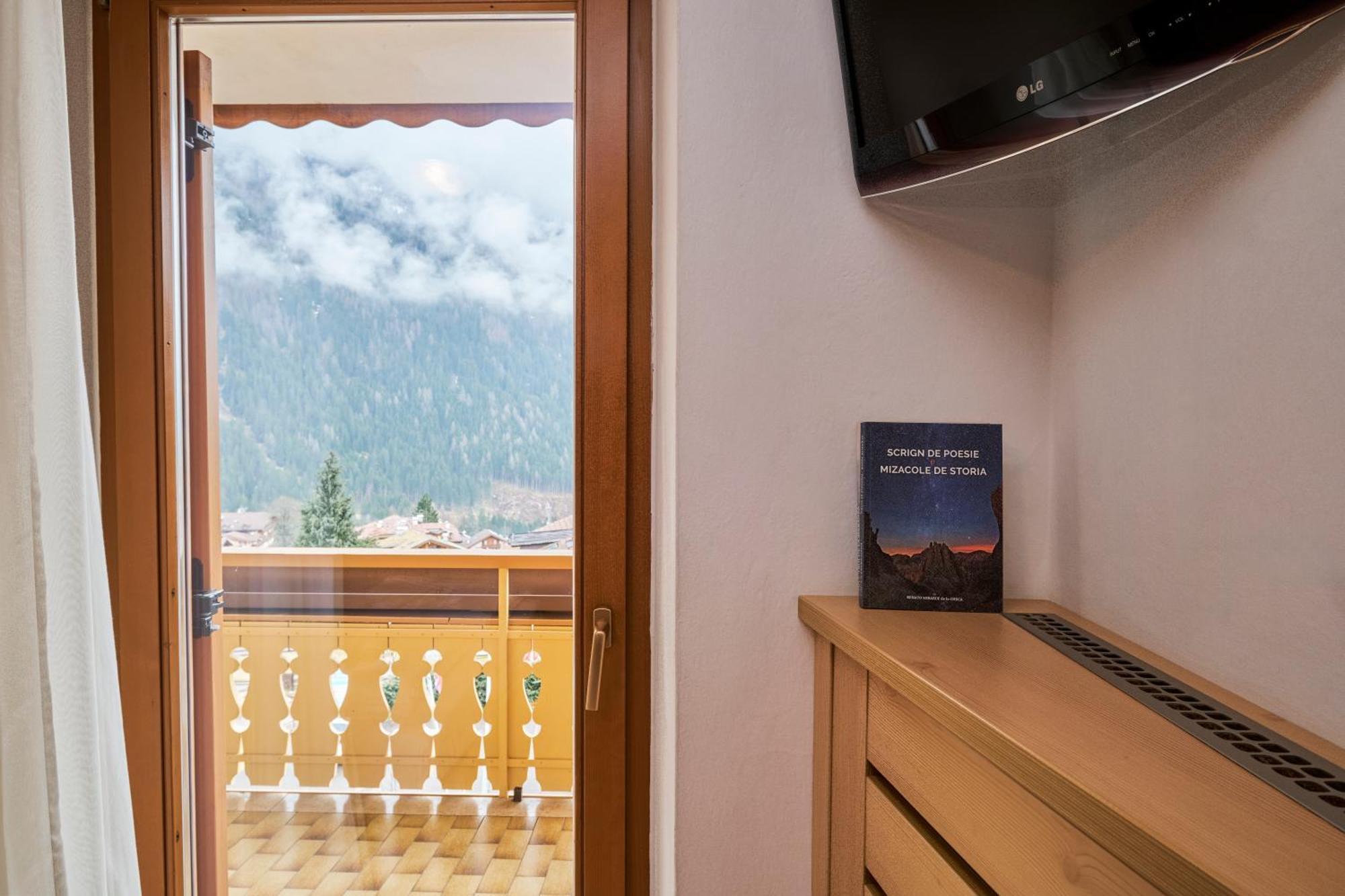 Berg Hotel Latemar Spitze Виго ди Фаса Екстериор снимка