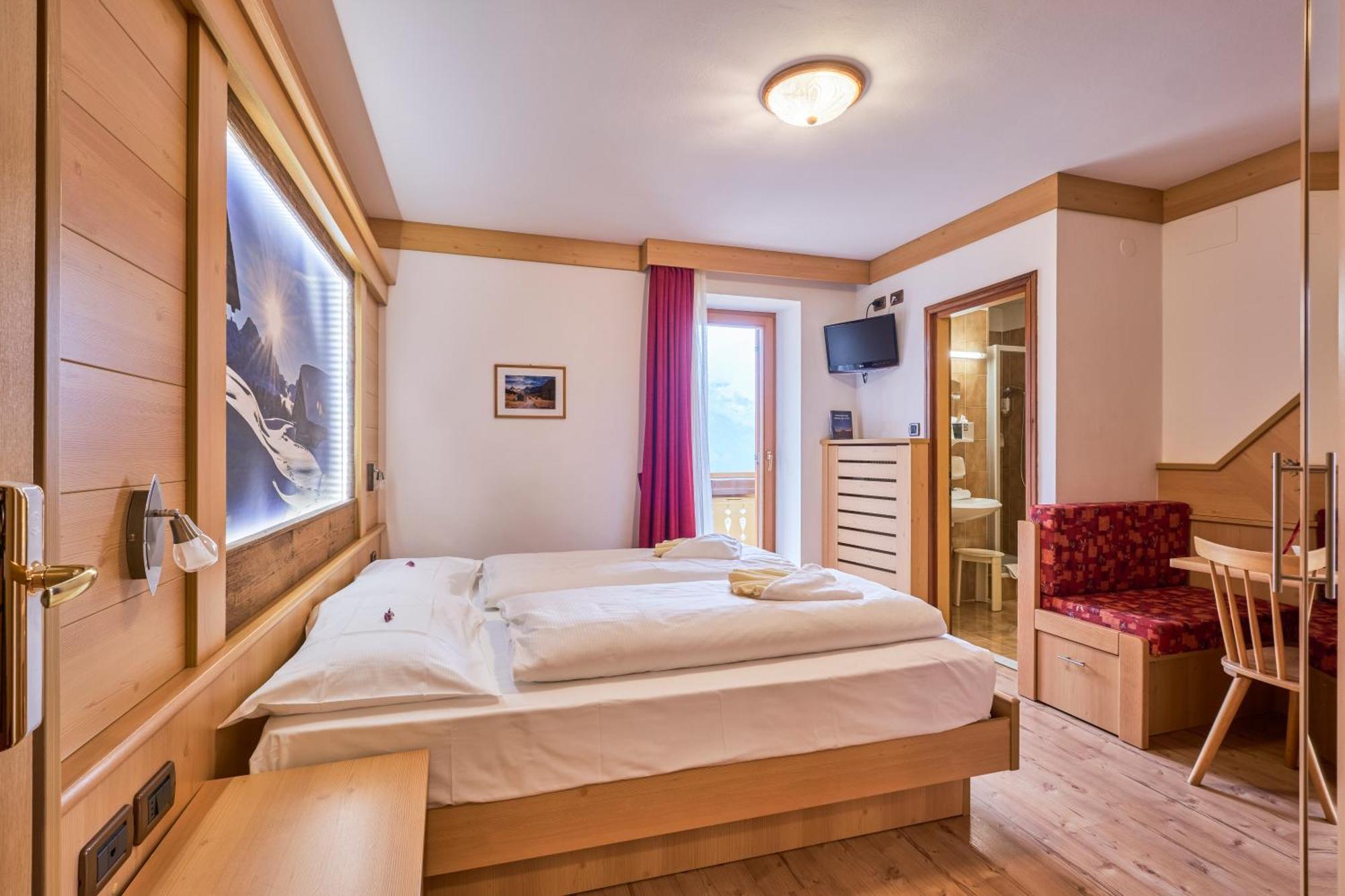 Berg Hotel Latemar Spitze Виго ди Фаса Екстериор снимка