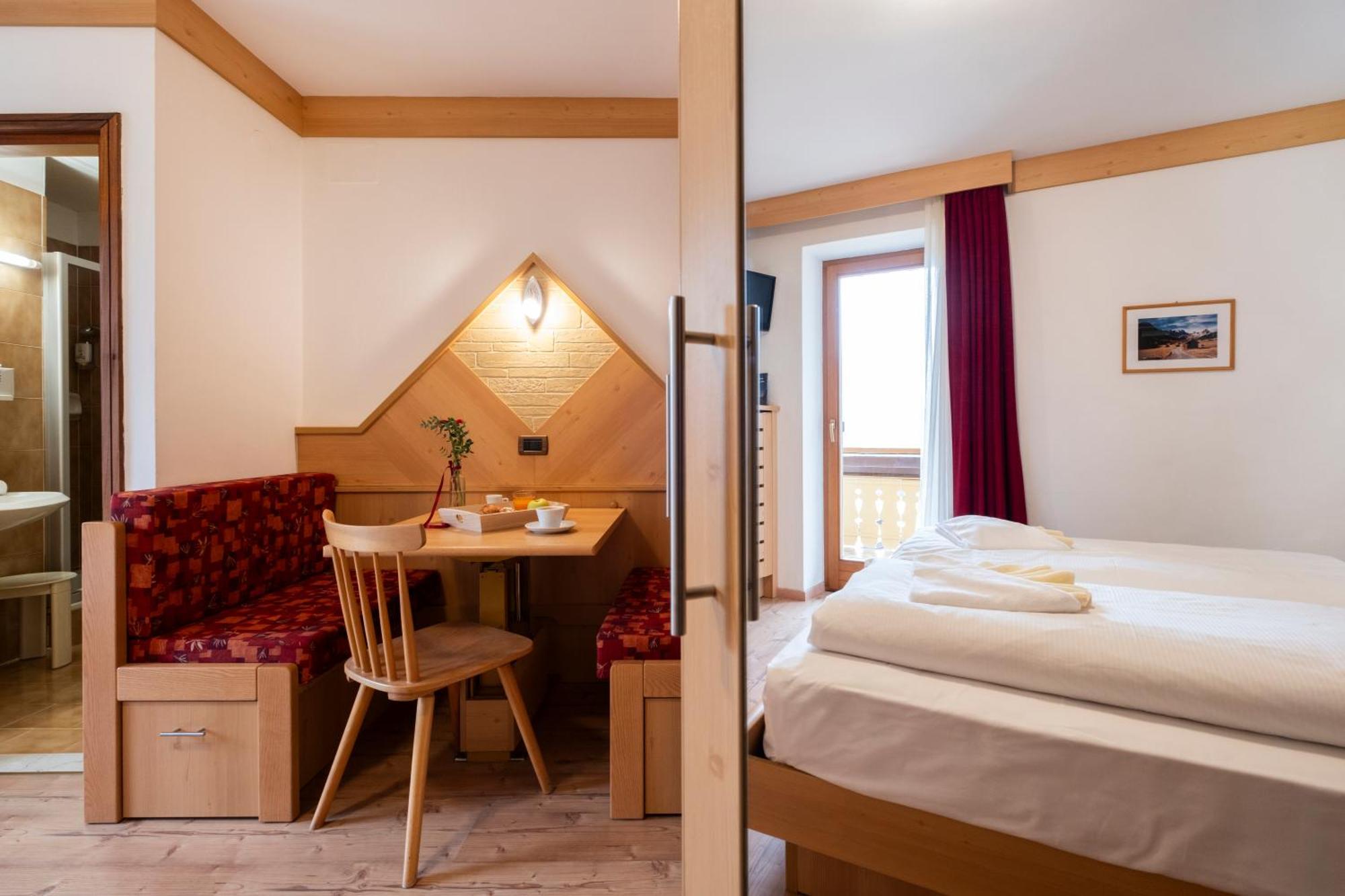 Berg Hotel Latemar Spitze Виго ди Фаса Екстериор снимка