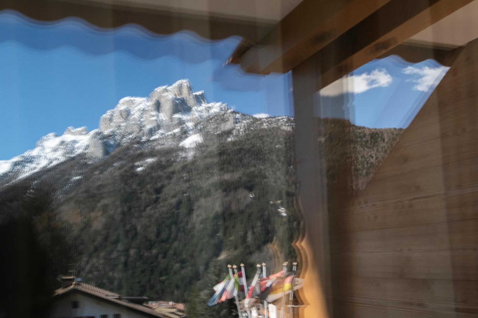 Berg Hotel Latemar Spitze Виго ди Фаса Екстериор снимка